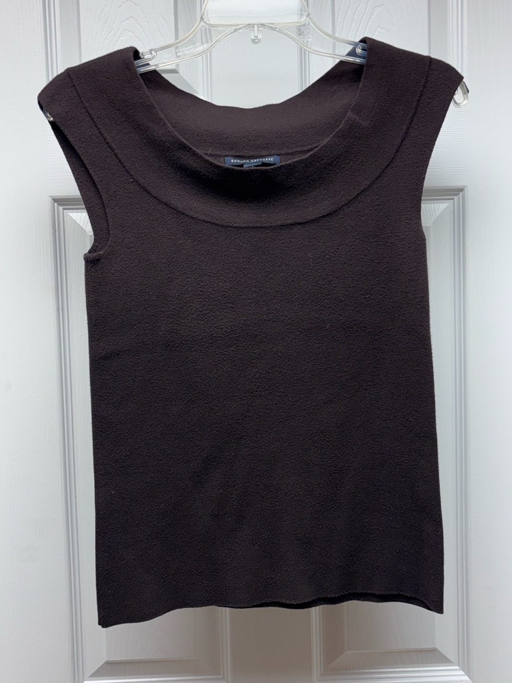 Banana Republic Dark Brown Knit Top – Women’s Size Small